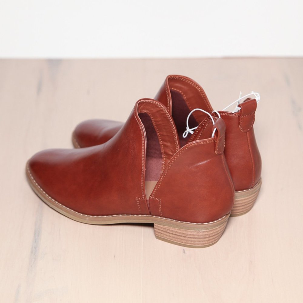 Universal Threads Vegan Leather Booties Size 7.5 NWT - Picture 5 of 12